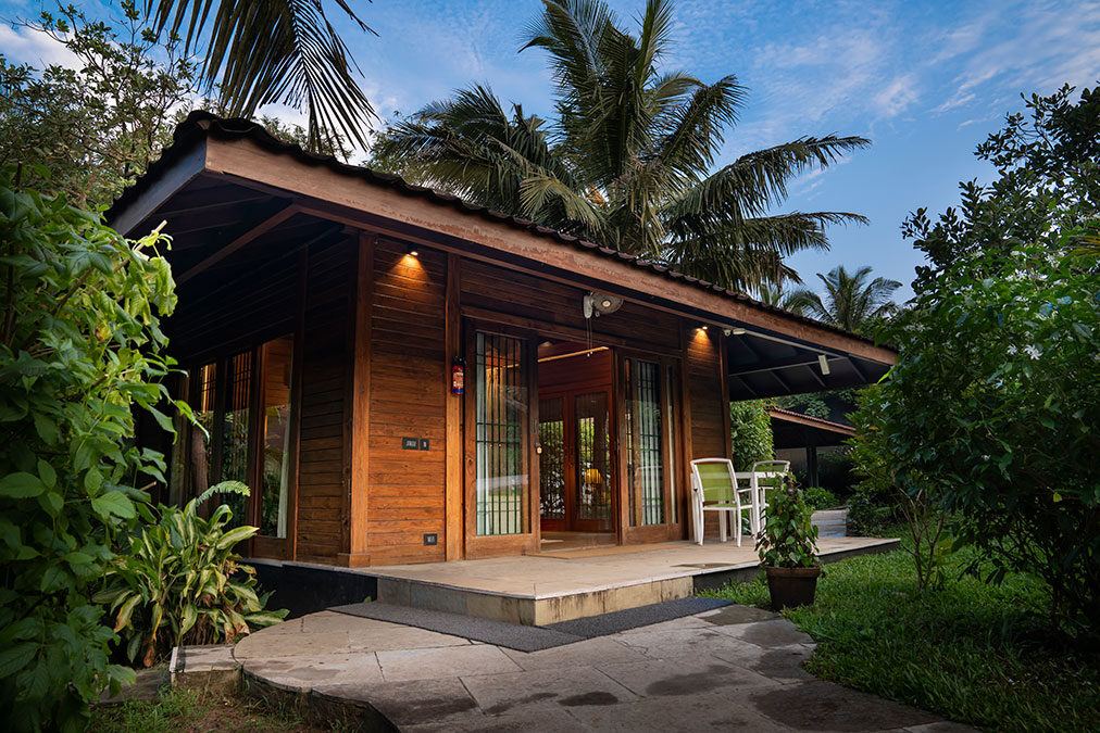 Taurus beachfront cottage, Raht Aashyana Lakhanpal, Candolim, Goa